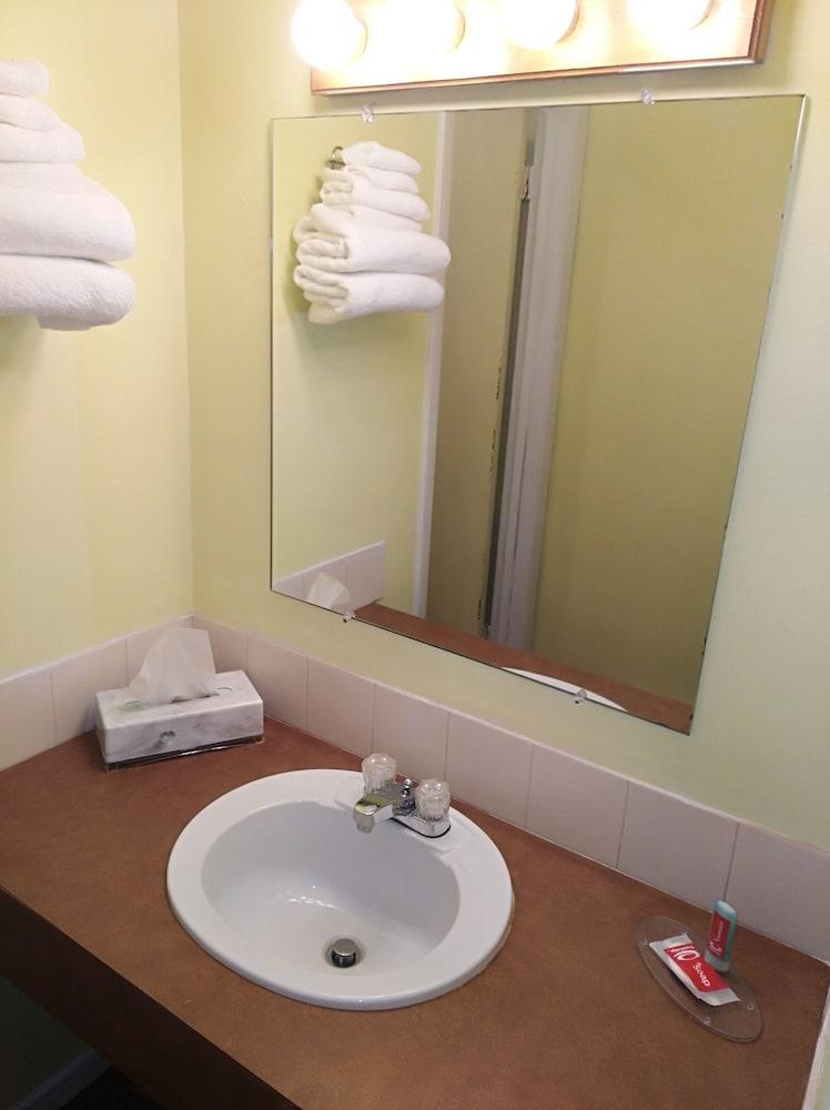 Econo Lodge Hornell Luaran gambar