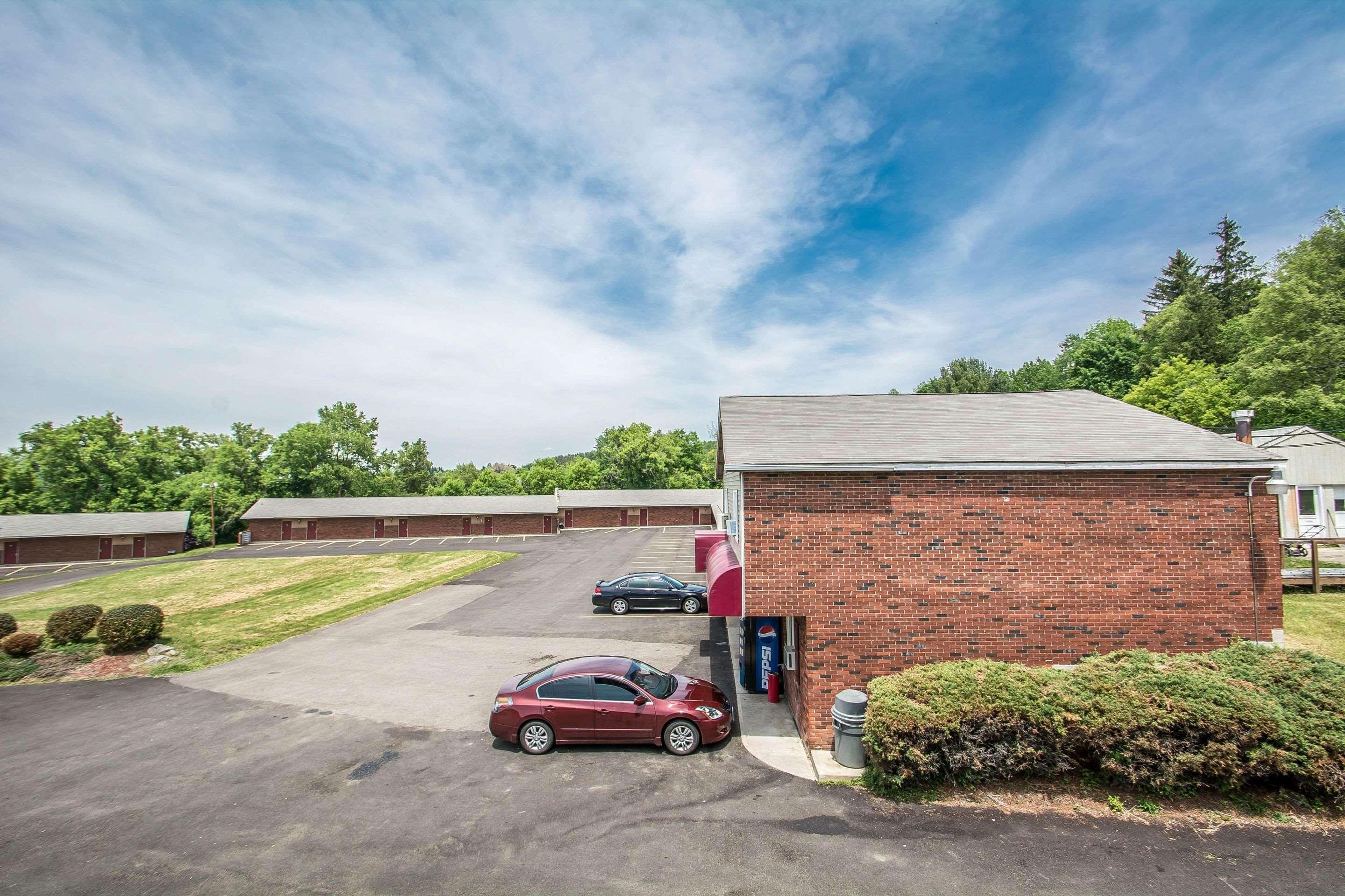 Econo Lodge Hornell Luaran gambar
