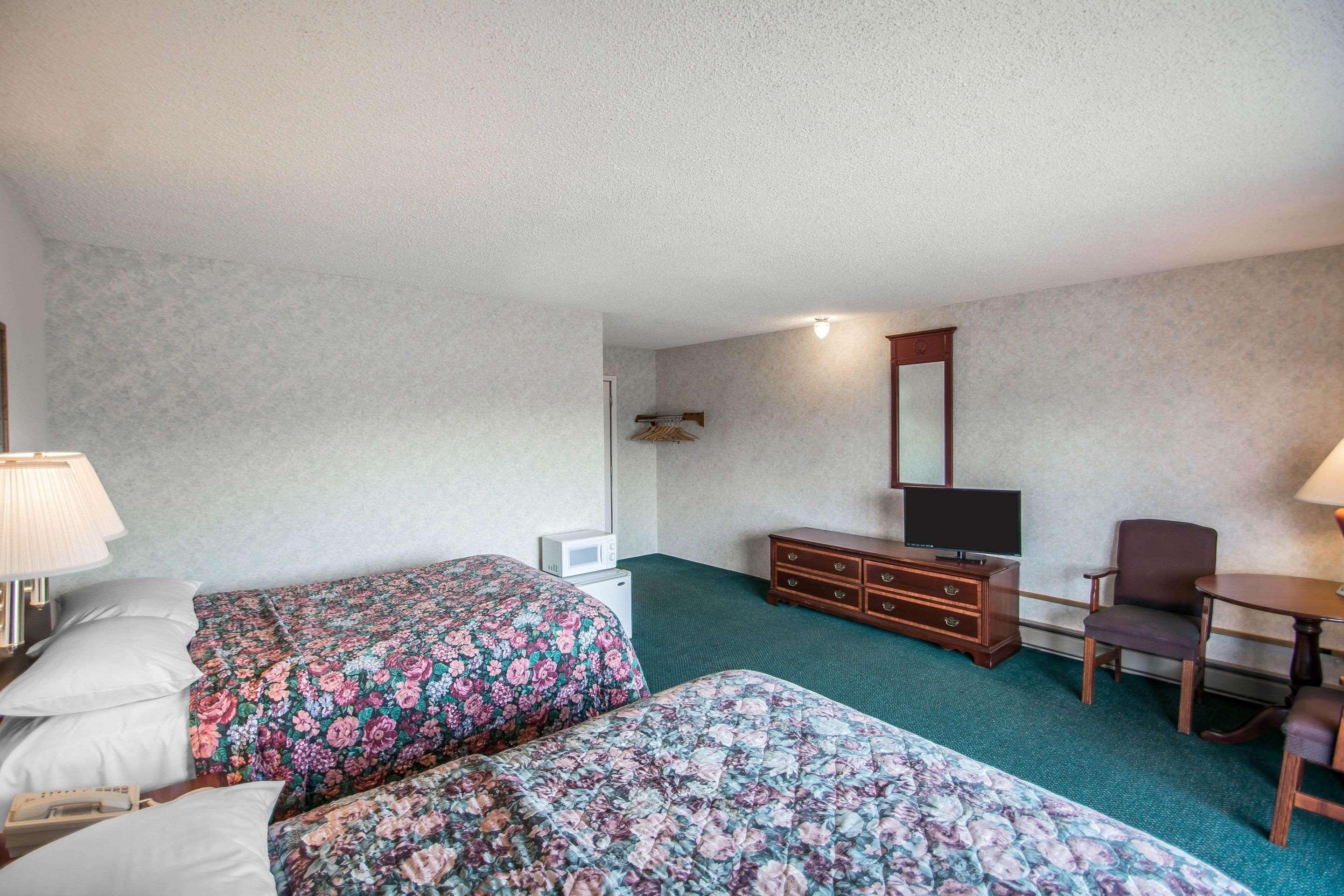 Econo Lodge Hornell Luaran gambar